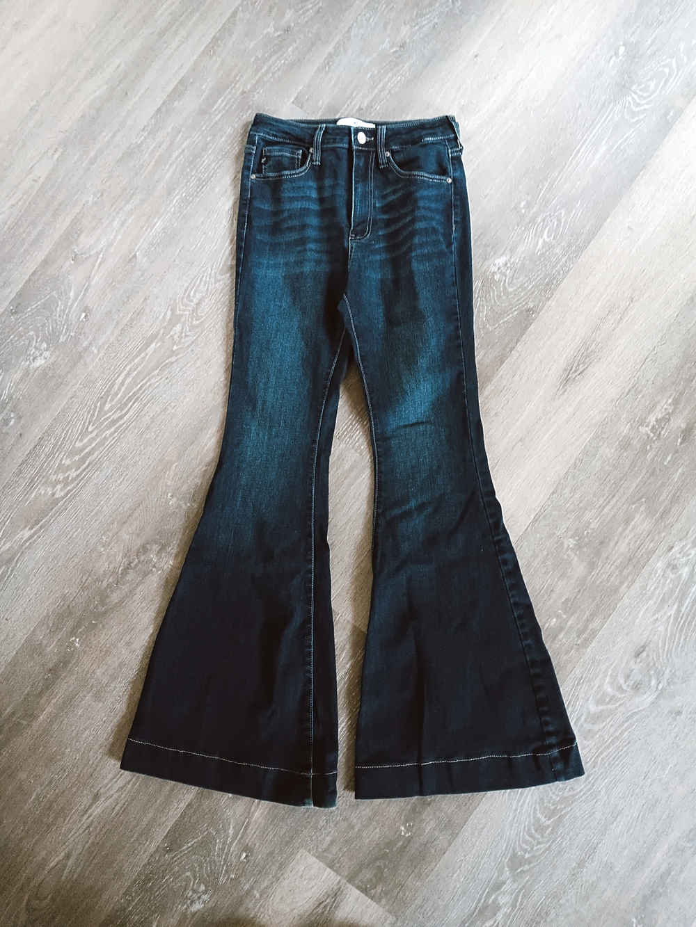 Kancan High Rise Dark Wash Denim 70s Bell Bottom Flare Leg Jeans Size 5 | 26